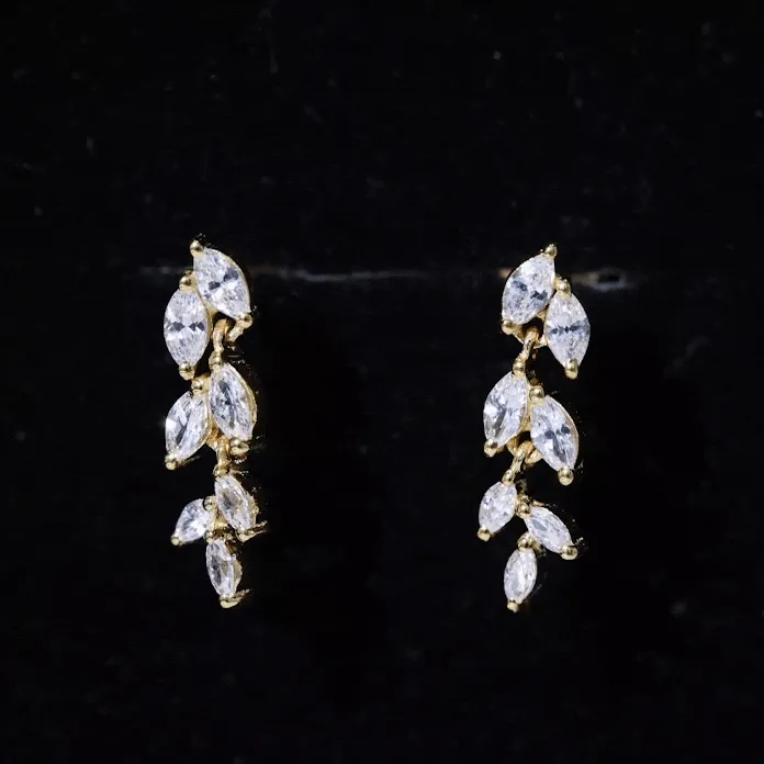 1.25 CT Marquise Shape Zircon Leaf Dangle Earrings in Gold