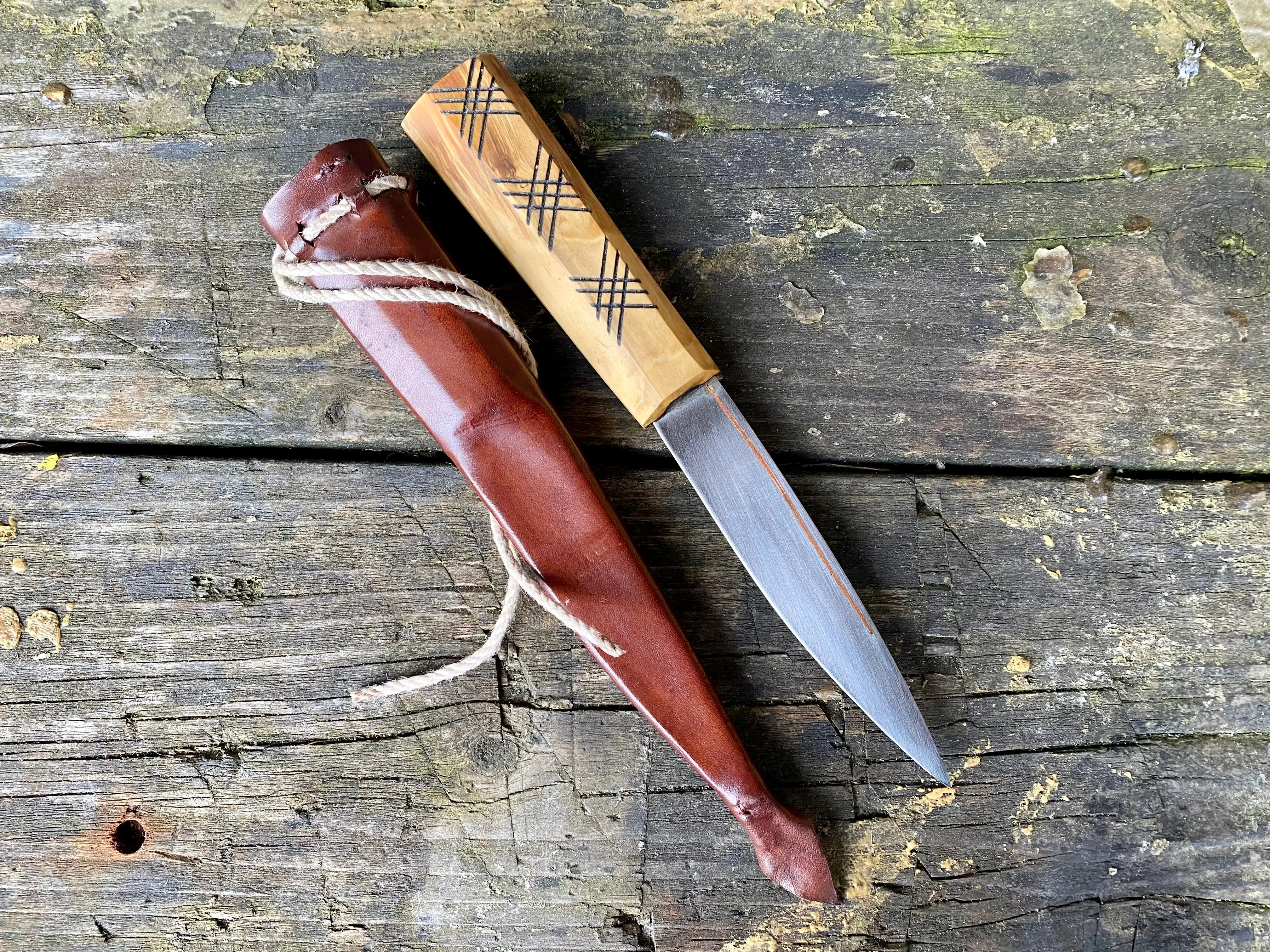 13thC Inlaid box eating knife - Slight damage SOLD