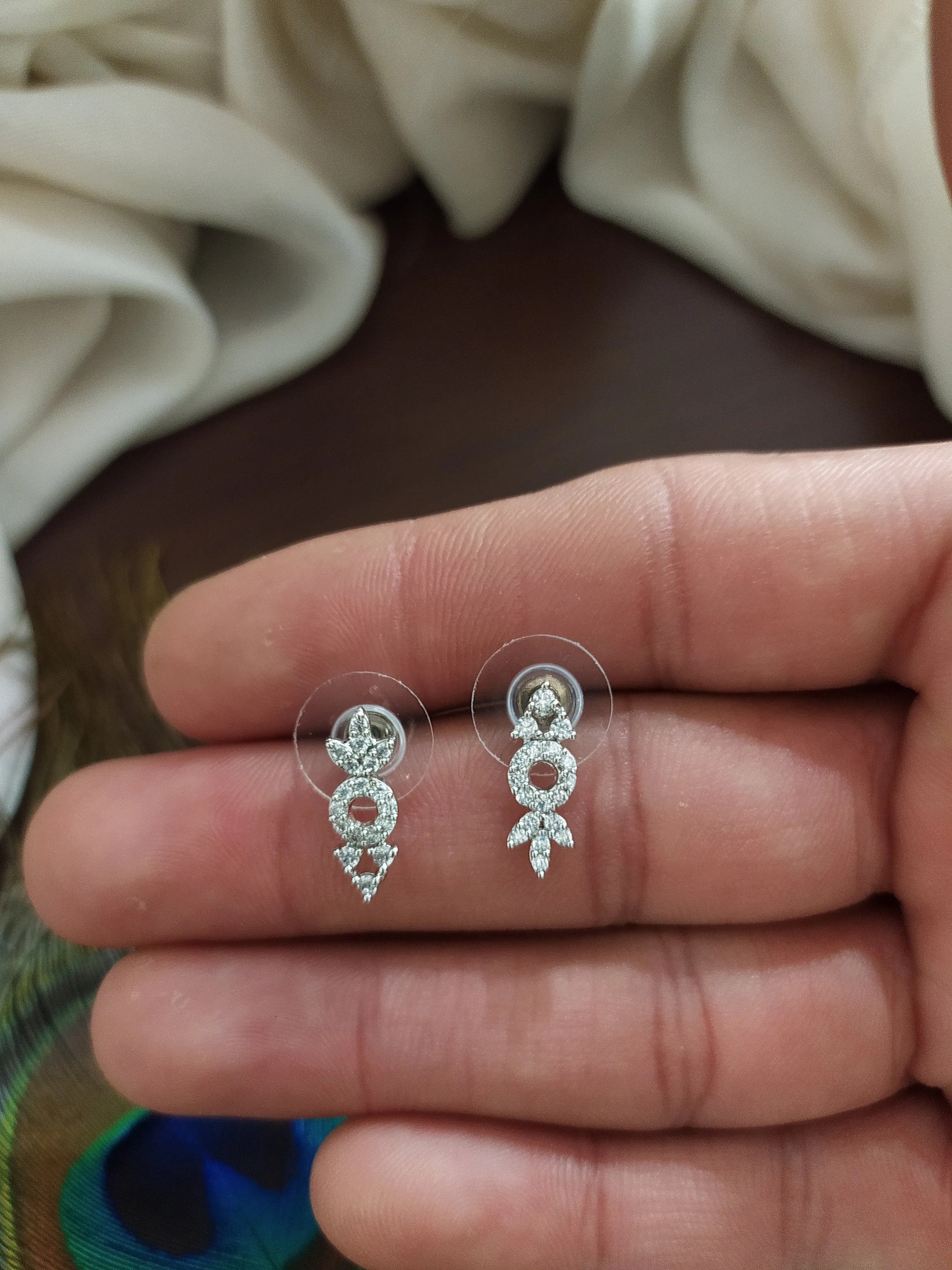 Amazing Silver-Plated Zircon Pendant Set