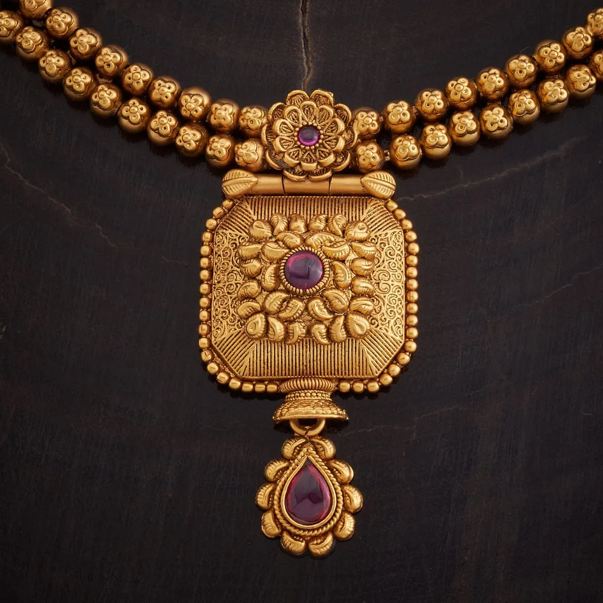 Antique Necklace 156012