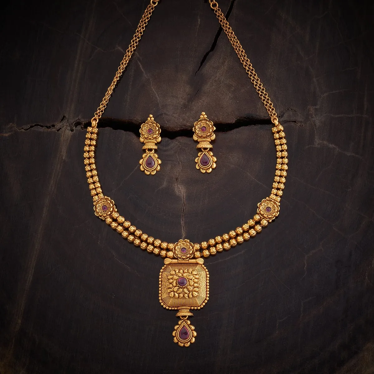 Antique Necklace 156012