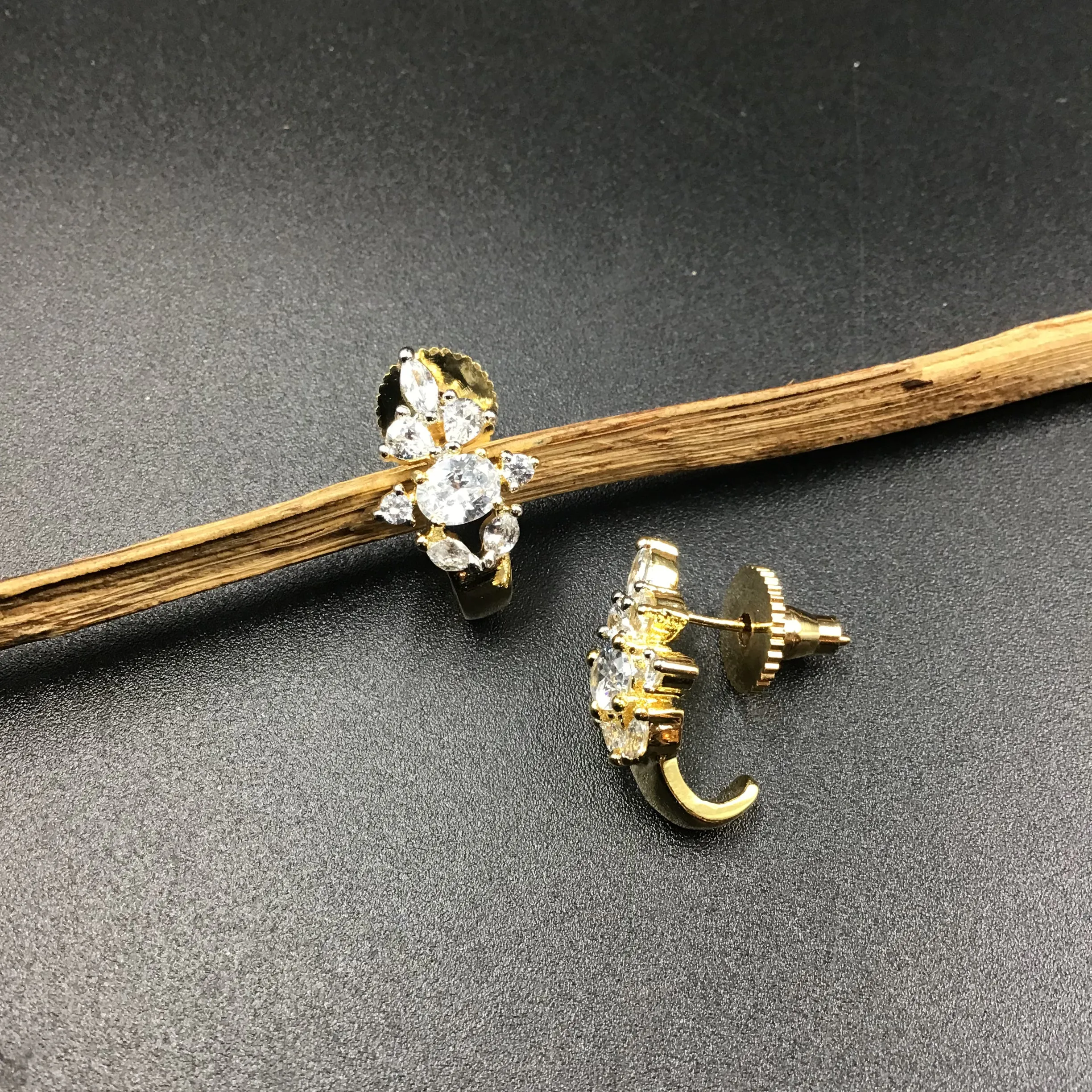 Bali Zircon/AD 3189-11