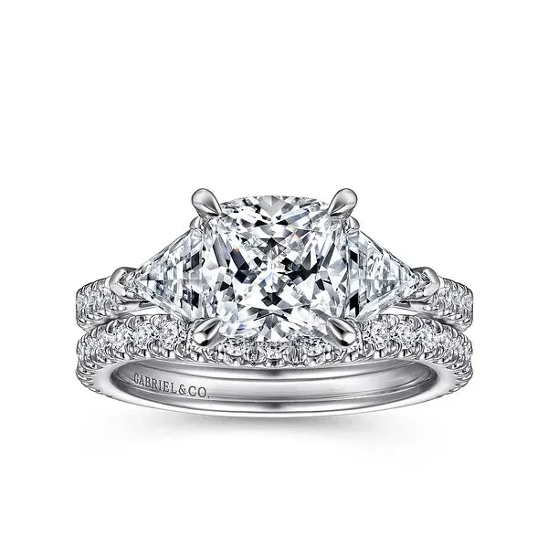 Cushion Cut Three Stone Diamond Engagement Ring Mounting