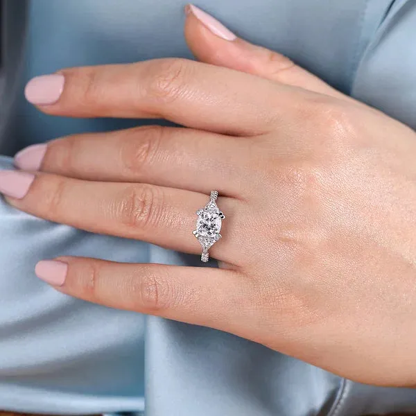 Cushion Cut Three Stone Diamond Engagement Ring Mounting