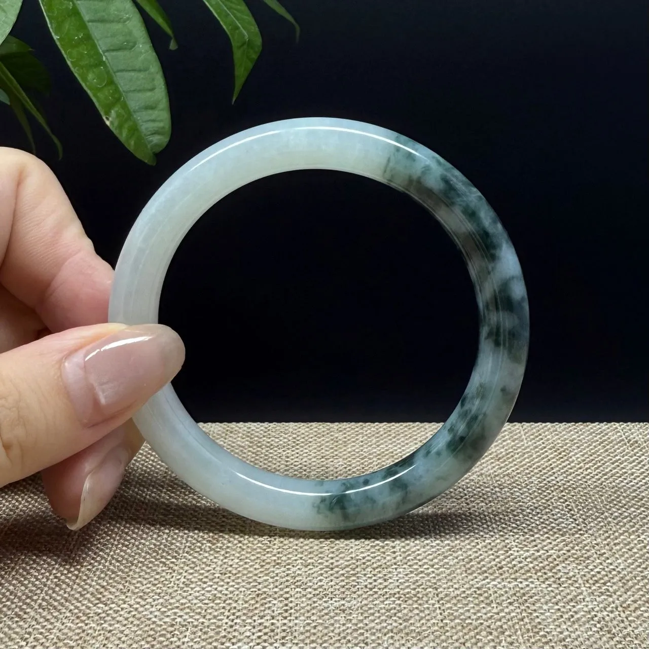 Genuine Burmese Green Jade Jadeite Bangle Bracelet ( 54.1mm )