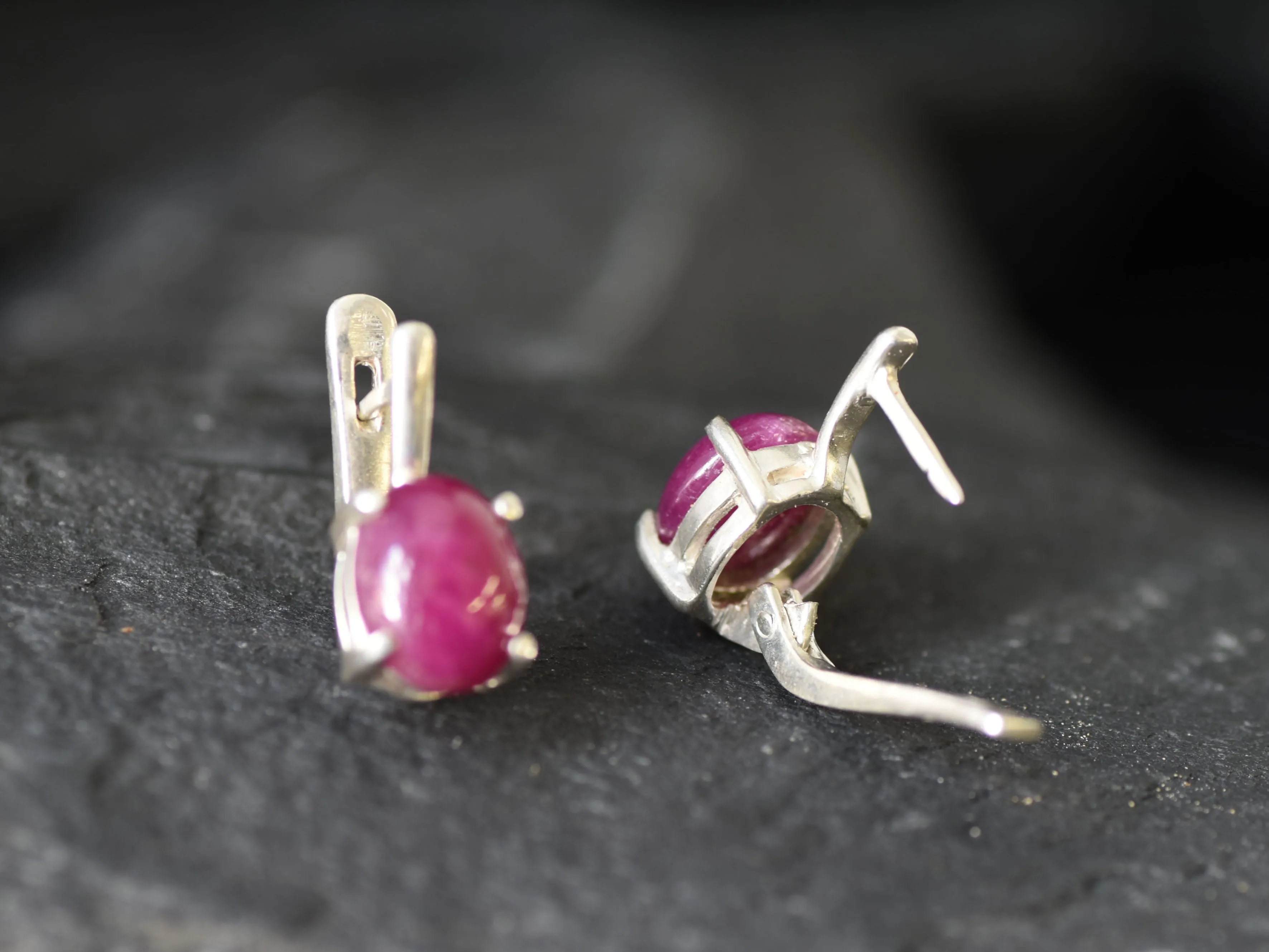 Genuine Ruby Earrings - Red Oval Earrings - Vintage Drop Earrings