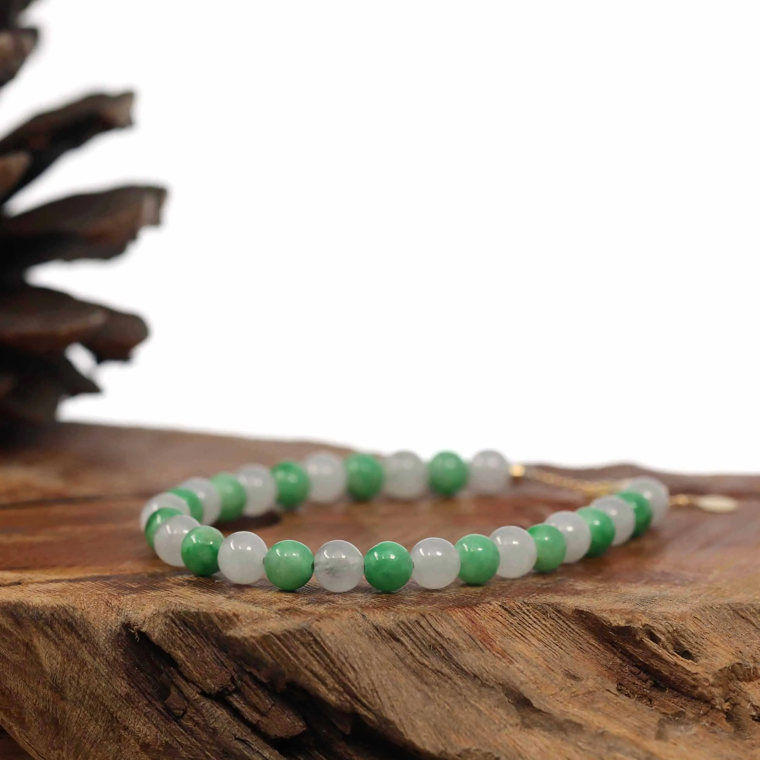 High Green Jadeite Jade Beads Bracelet With 18K Yellow Gold Clasp ( 6 mm )