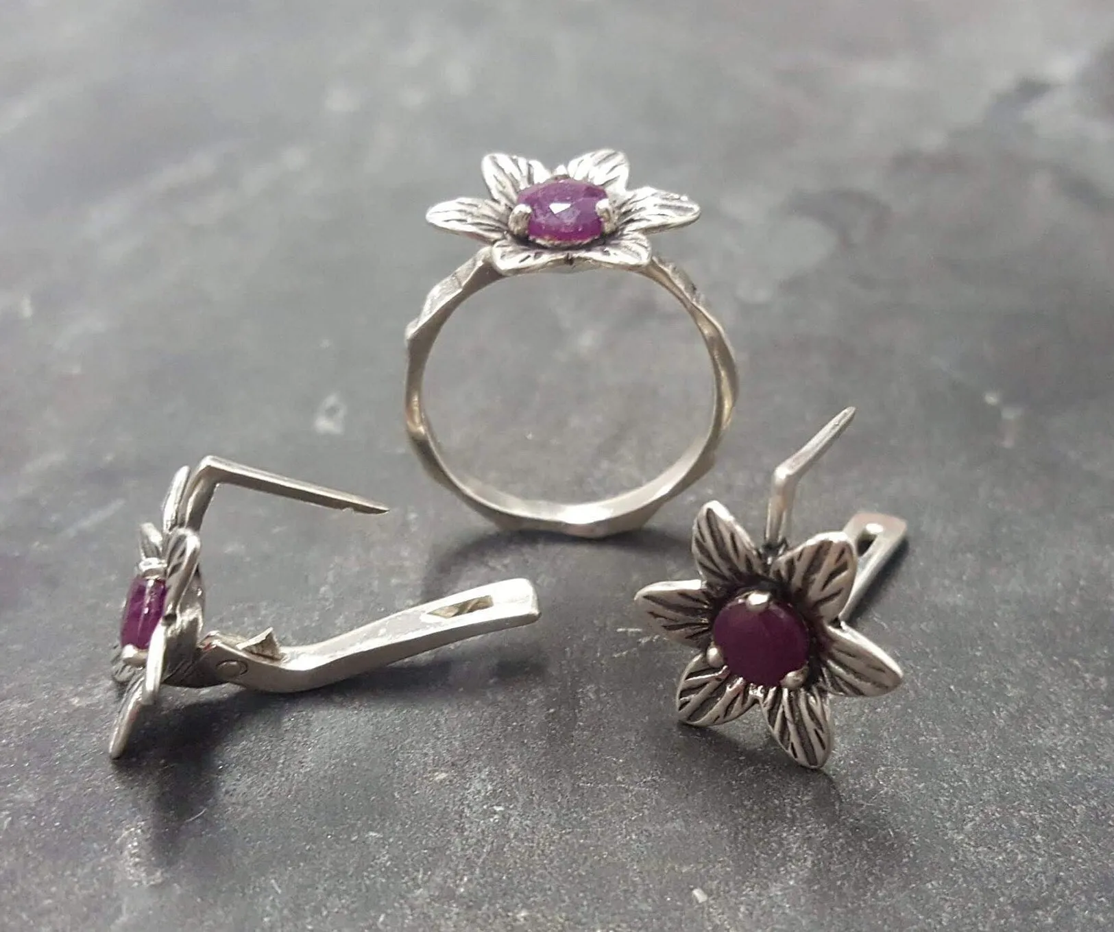 Natural Ruby Earrings - Red Flower Earrings - Vintage Drop Earrings