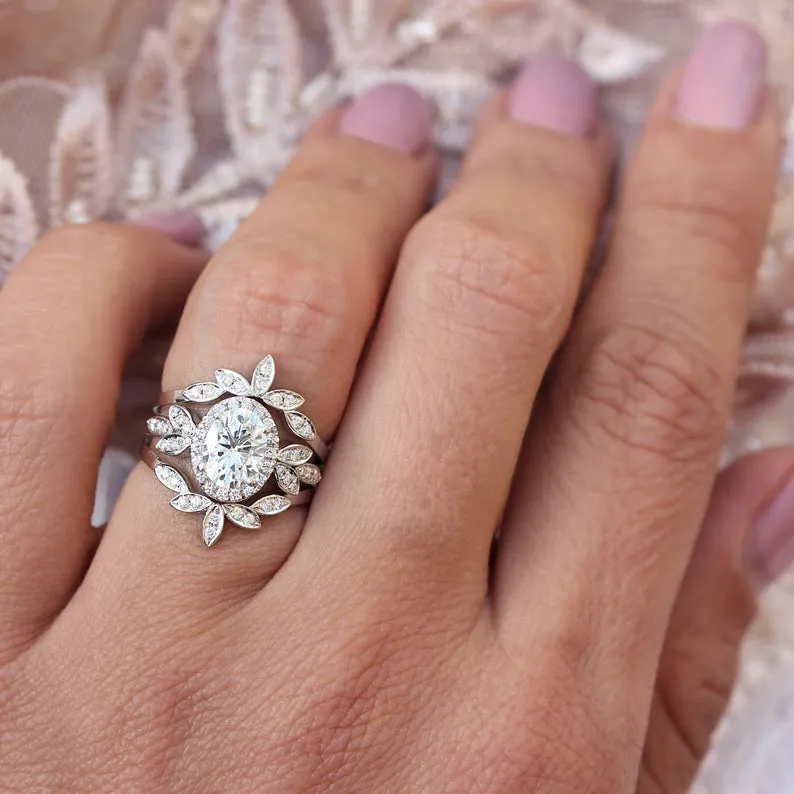 Oval Diamond Floral Engagement ring "Minimal Lily" ♥