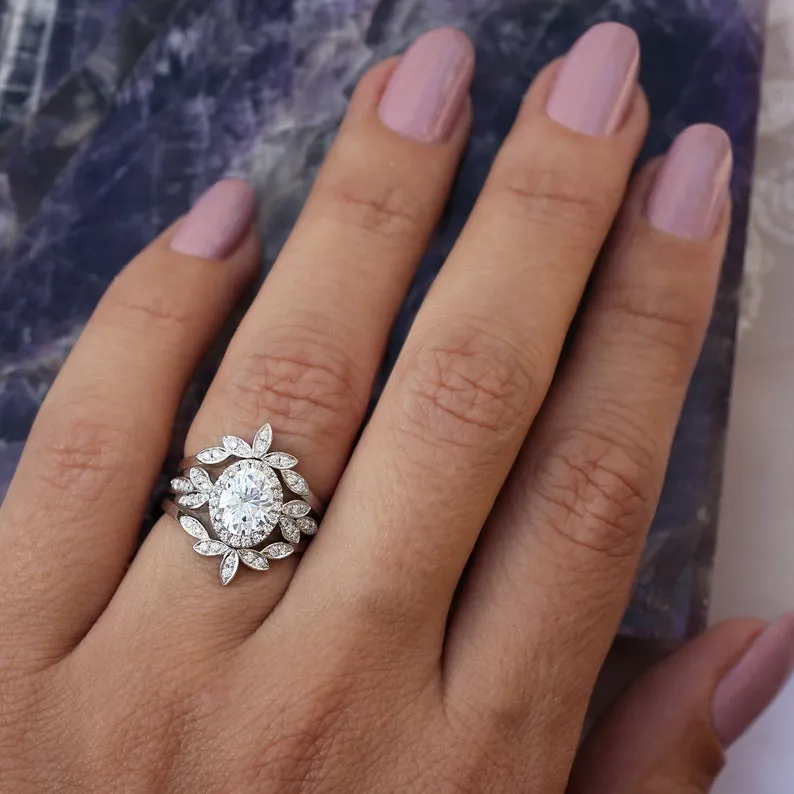 Oval Diamond Floral Engagement ring "Minimal Lily" ♥