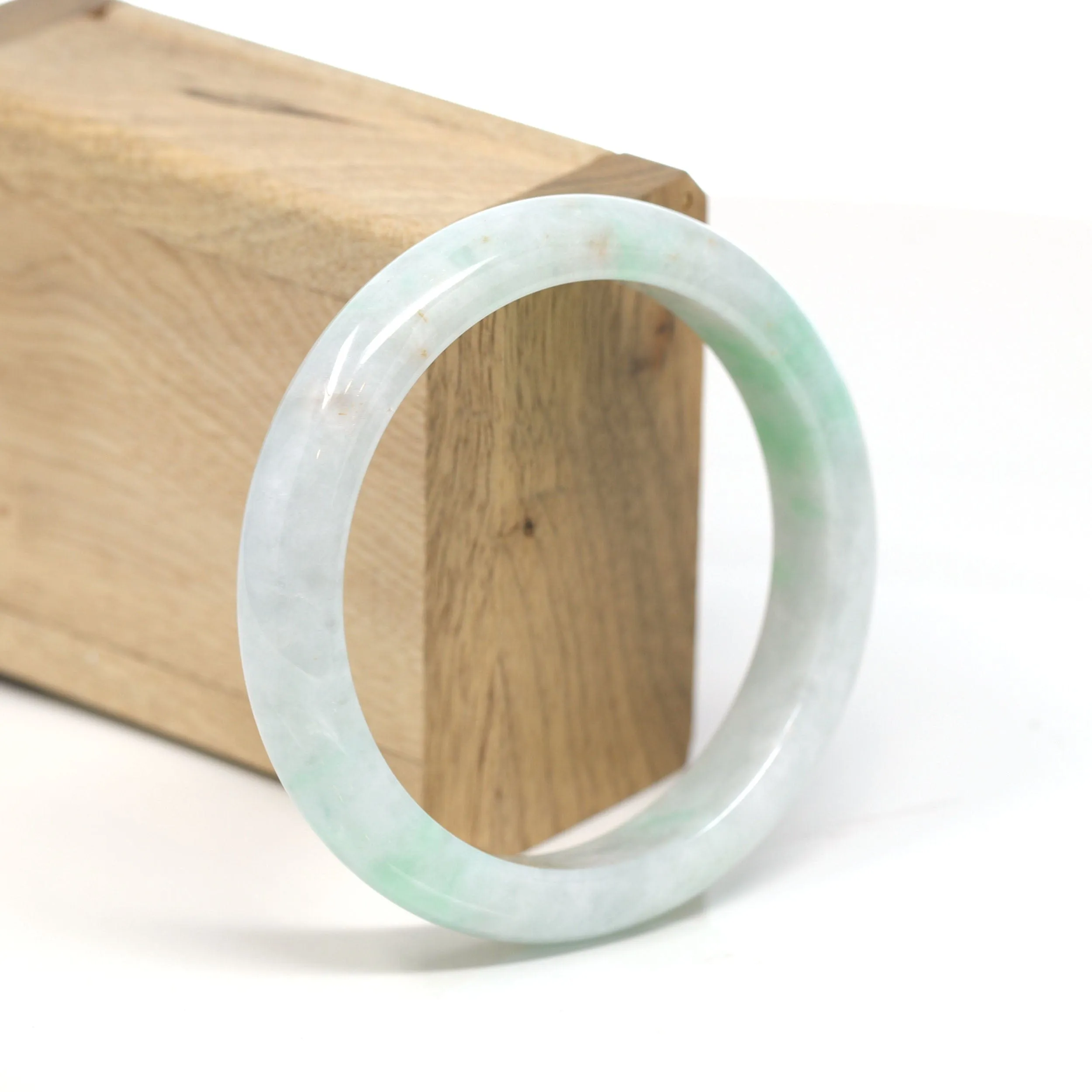 "Classic Bangle" Genuine Jadeite Jade Bangle Bracelet ( 58.9 mm ) SZS1025