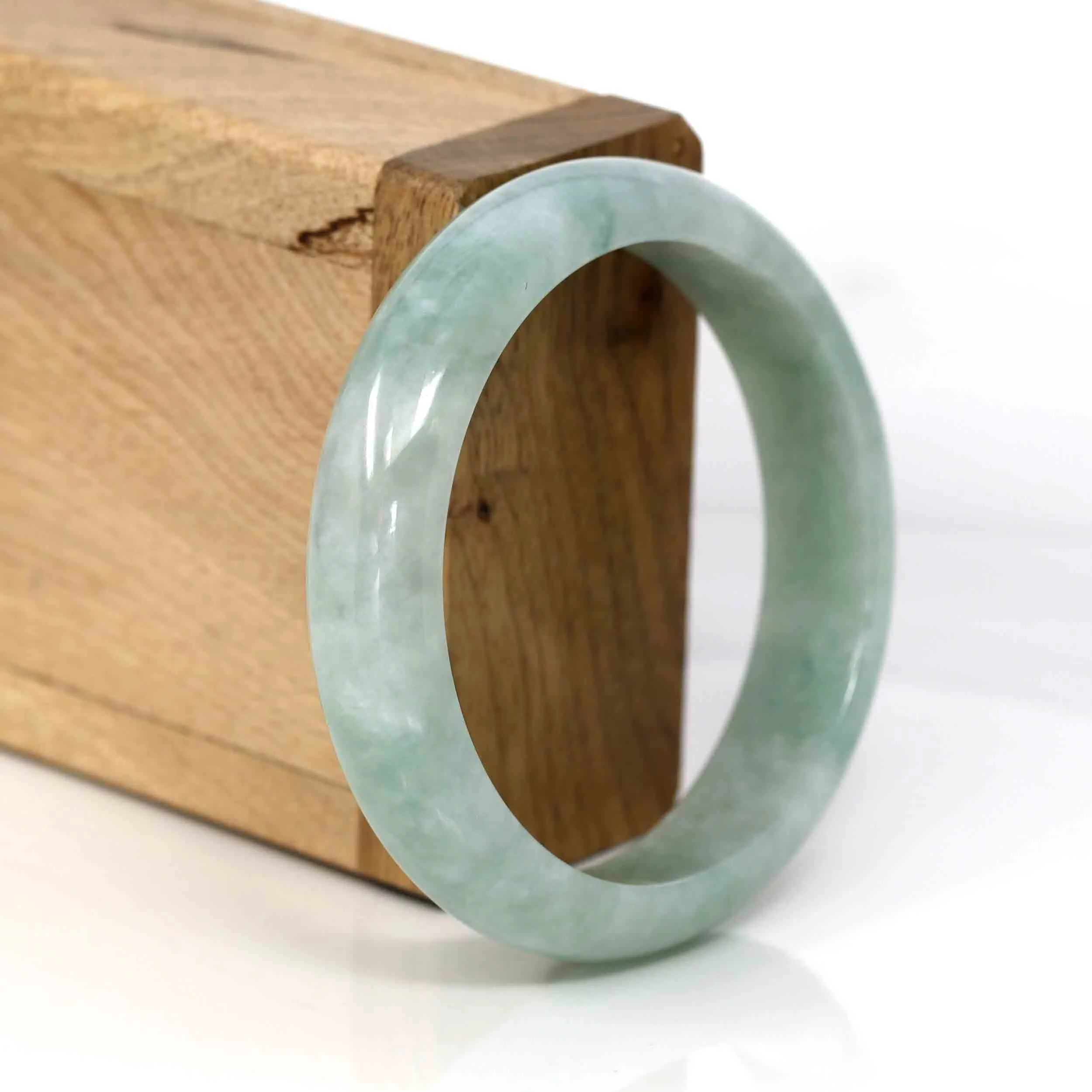 RealJade® Co. Classic Green Natural Jadeite Jade Bangle (55.84 mm )#331