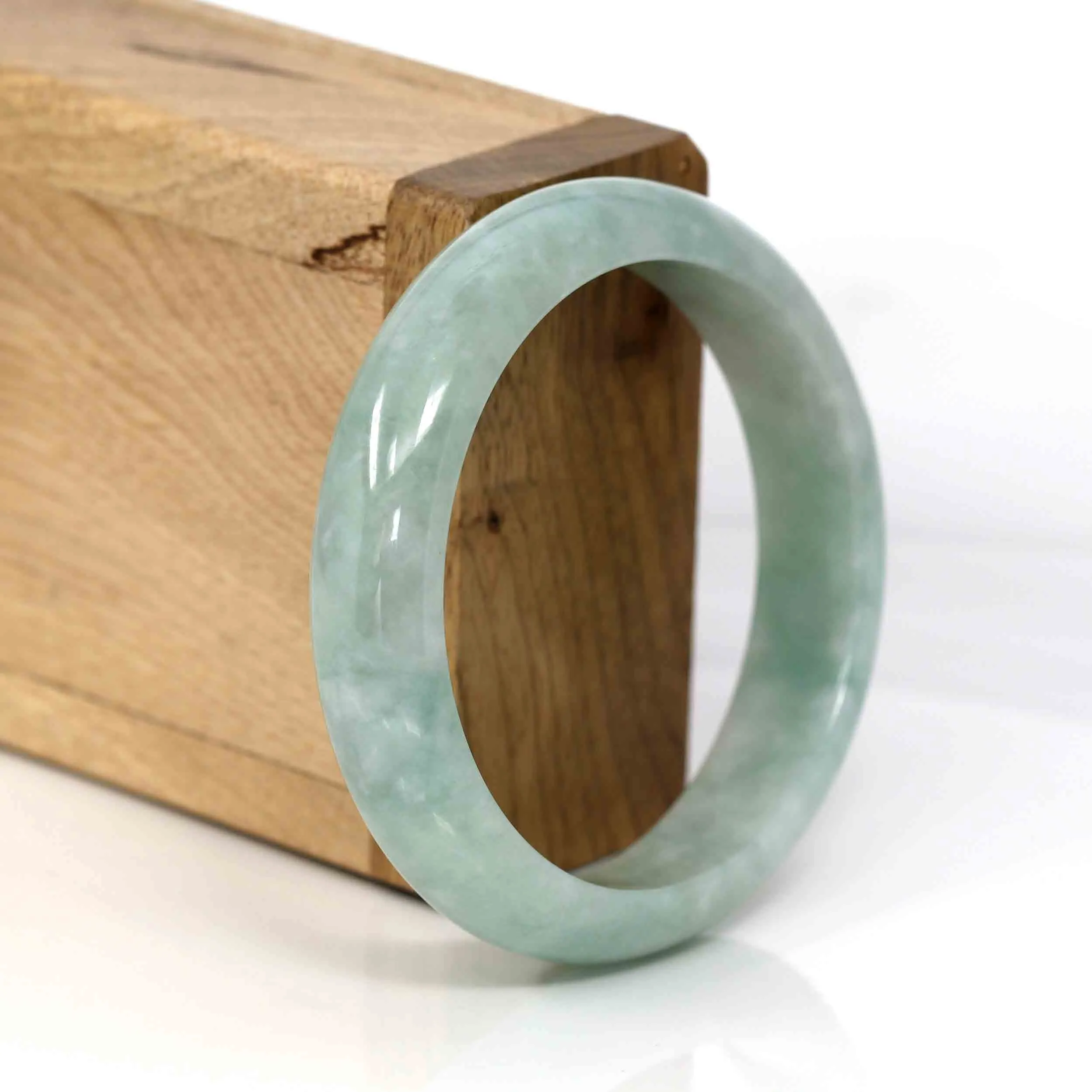 RealJade® Co. Classic Green Natural Jadeite Jade Bangle (55.84 mm )#331