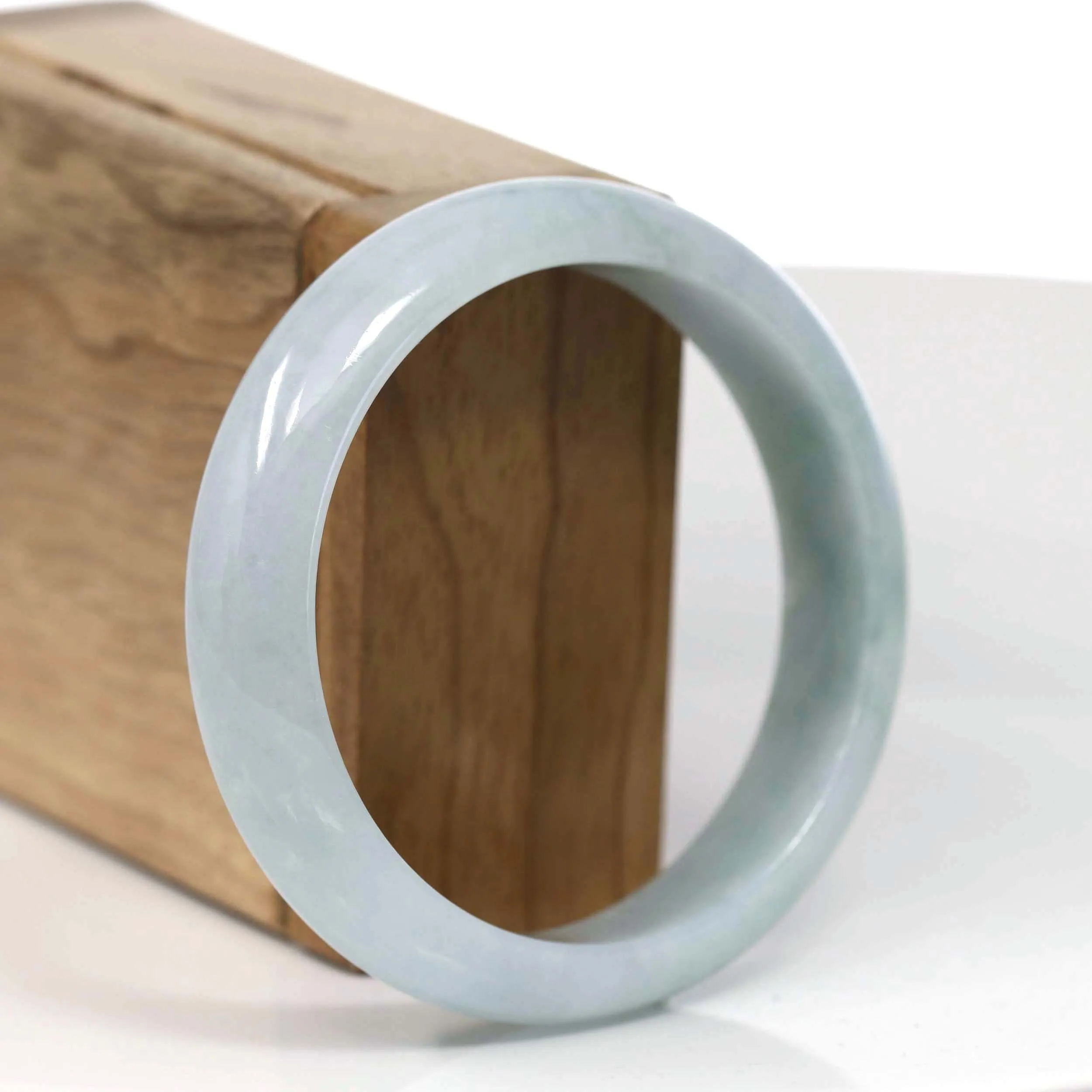 RealJade® Co. Classic Green Natural Jadeite Jade Bangle (56.62 mm )#T139