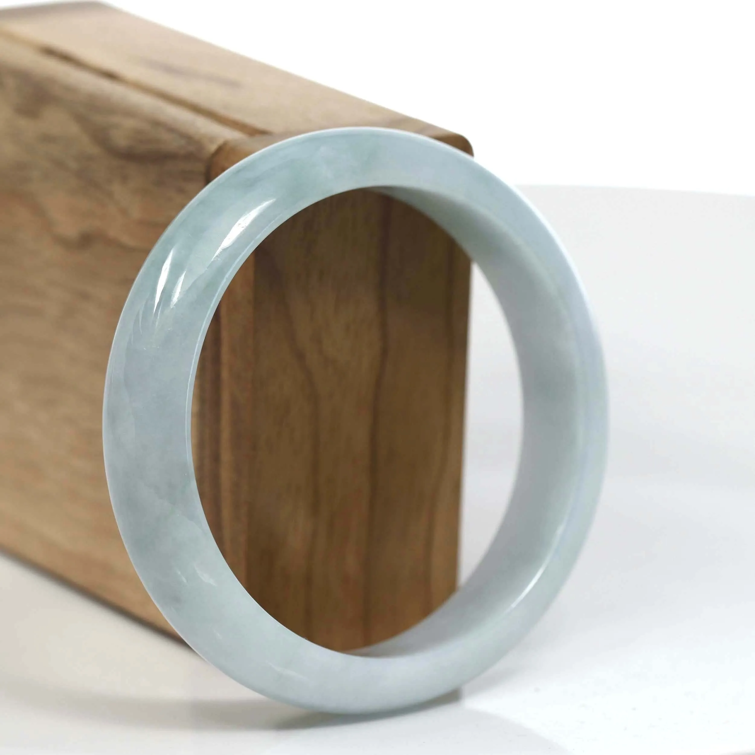 RealJade® Co. Classic Green Natural Jadeite Jade Bangle (56.62 mm )#T139