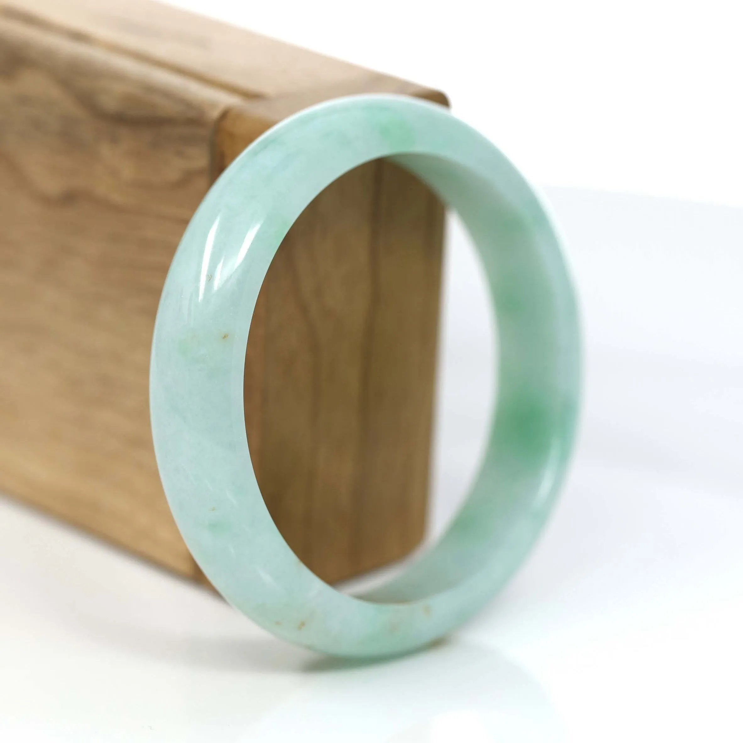 RealJade® Co. "Classic Bangle" Natural Burmese Green Jadeite Jade Bangle ( 57.61 mm ) #921