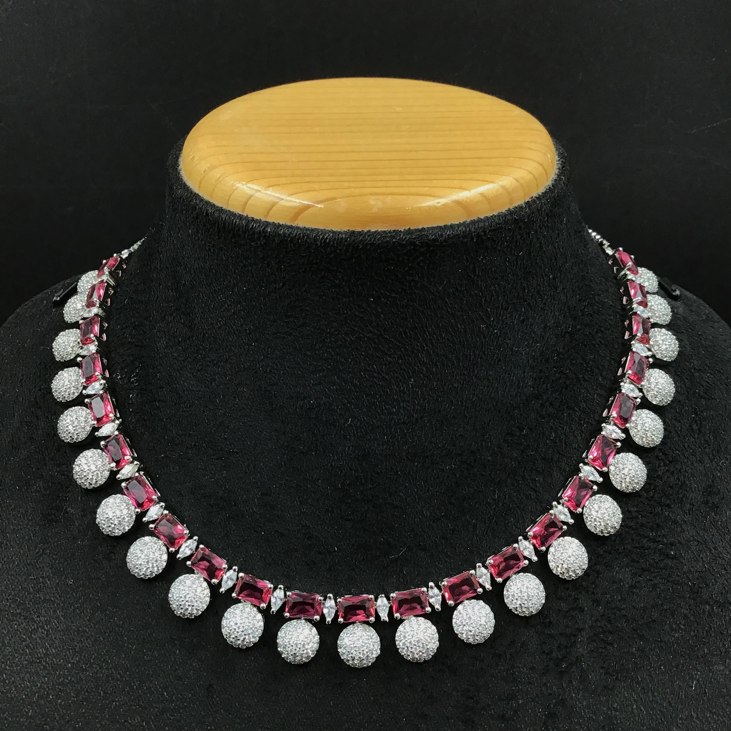 Round Neck Zircon/AD Necklace Set 6200-08