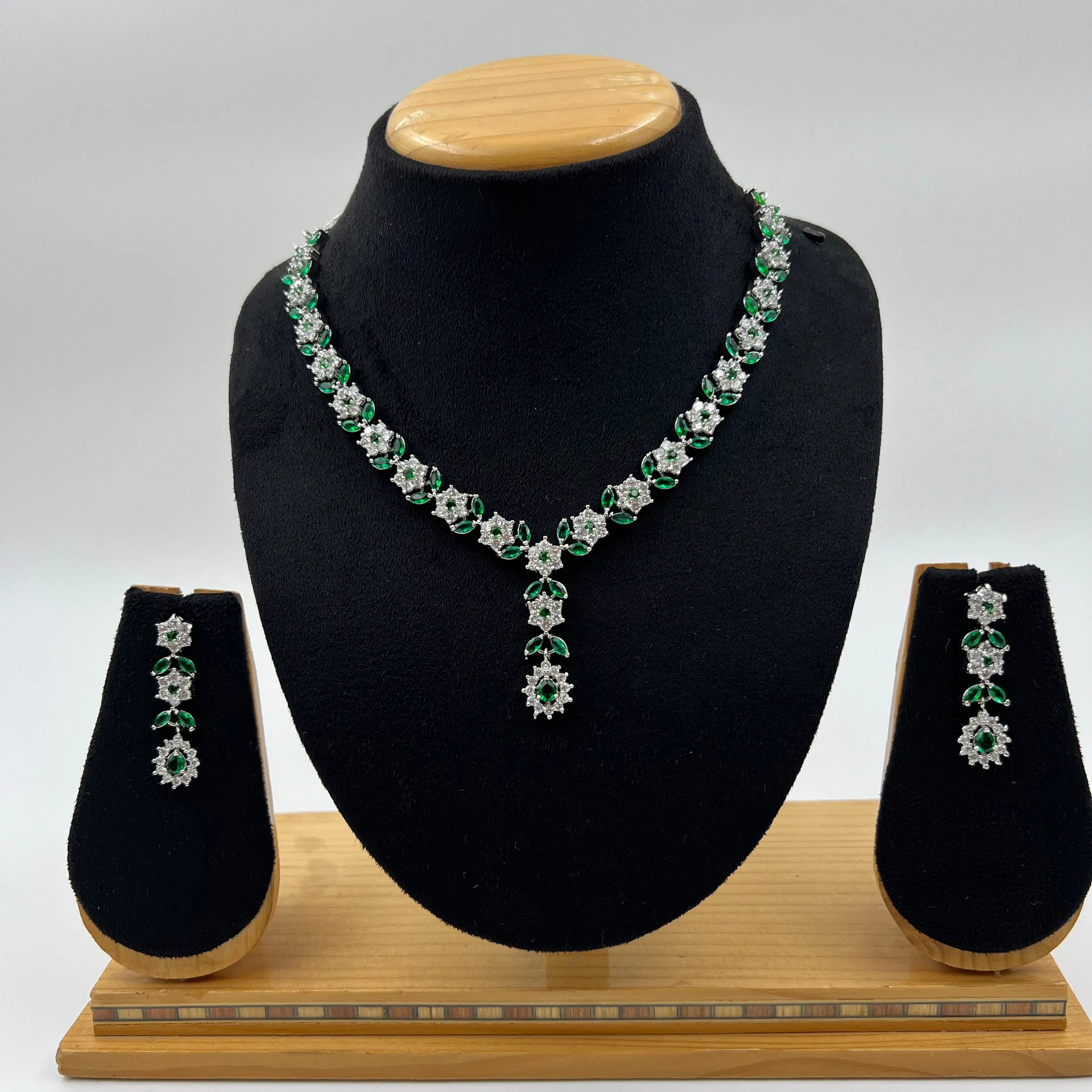 Round Neck Zircon/AD Necklace Set 7174-33