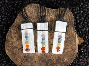 SELENITE & CHAKRA Crystal Necklace - Pendant Necklace, Handmade Jewelry, Healing Crystals and Stones, E0593
