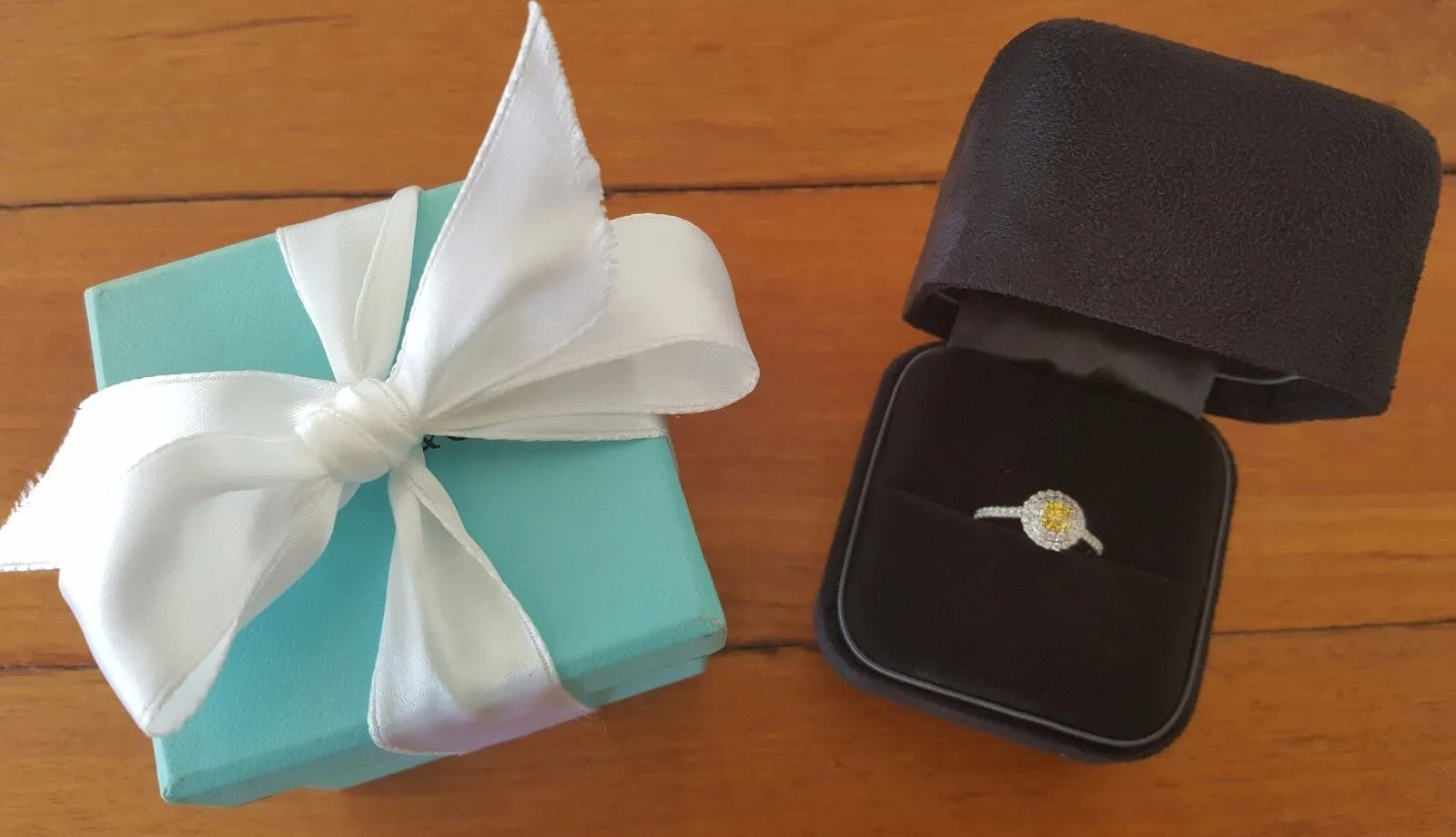 Tiffany & Co. 0.60tcw Fancy Vivid Yellow Diamond Soleste Engagement Ring PT950