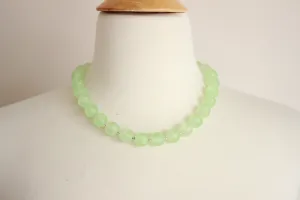 Vintage 1950s Green Round Bead Necklace