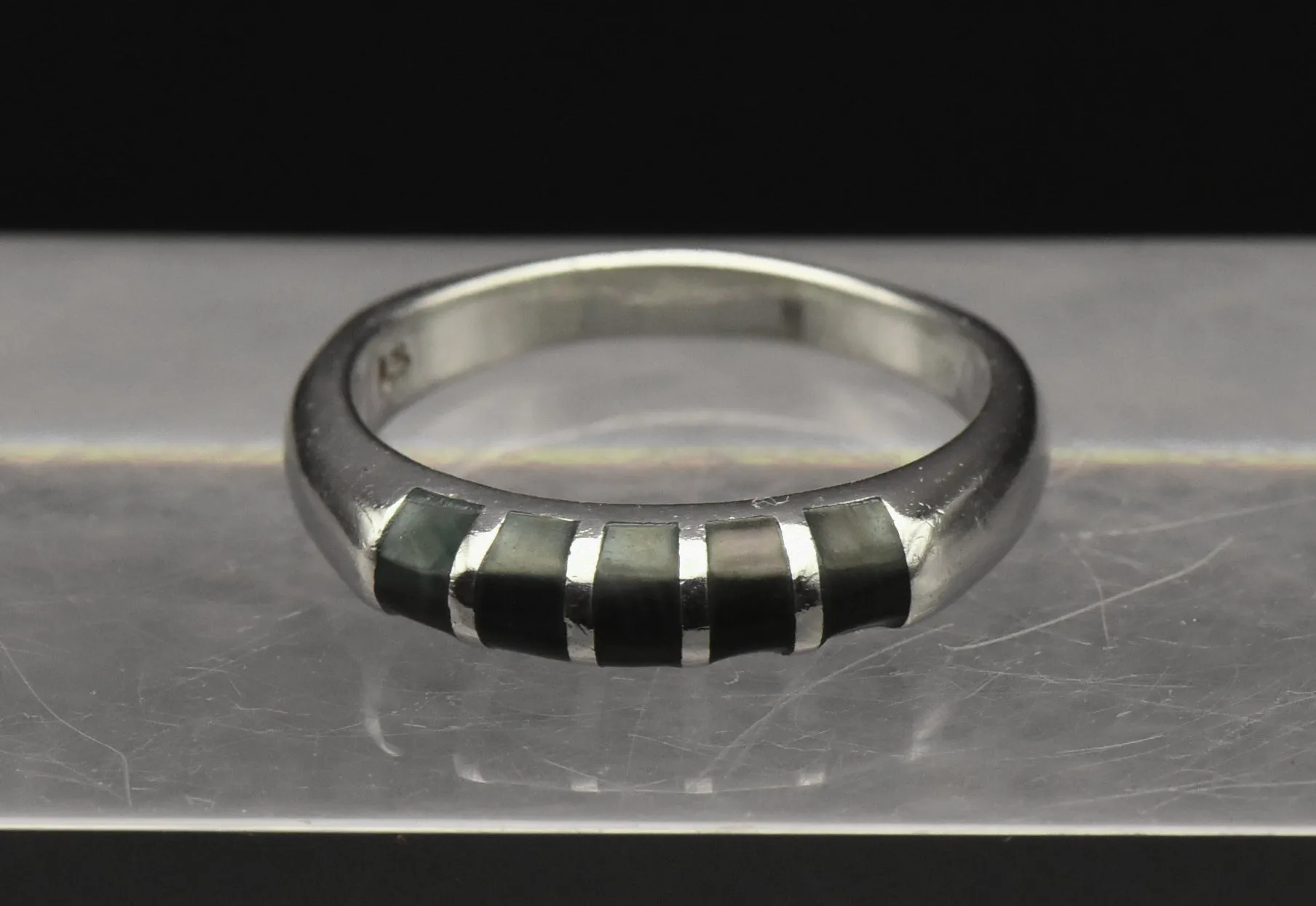 Vintage Inlaid Malachite Sterling Silver Ring - Size 9.25
