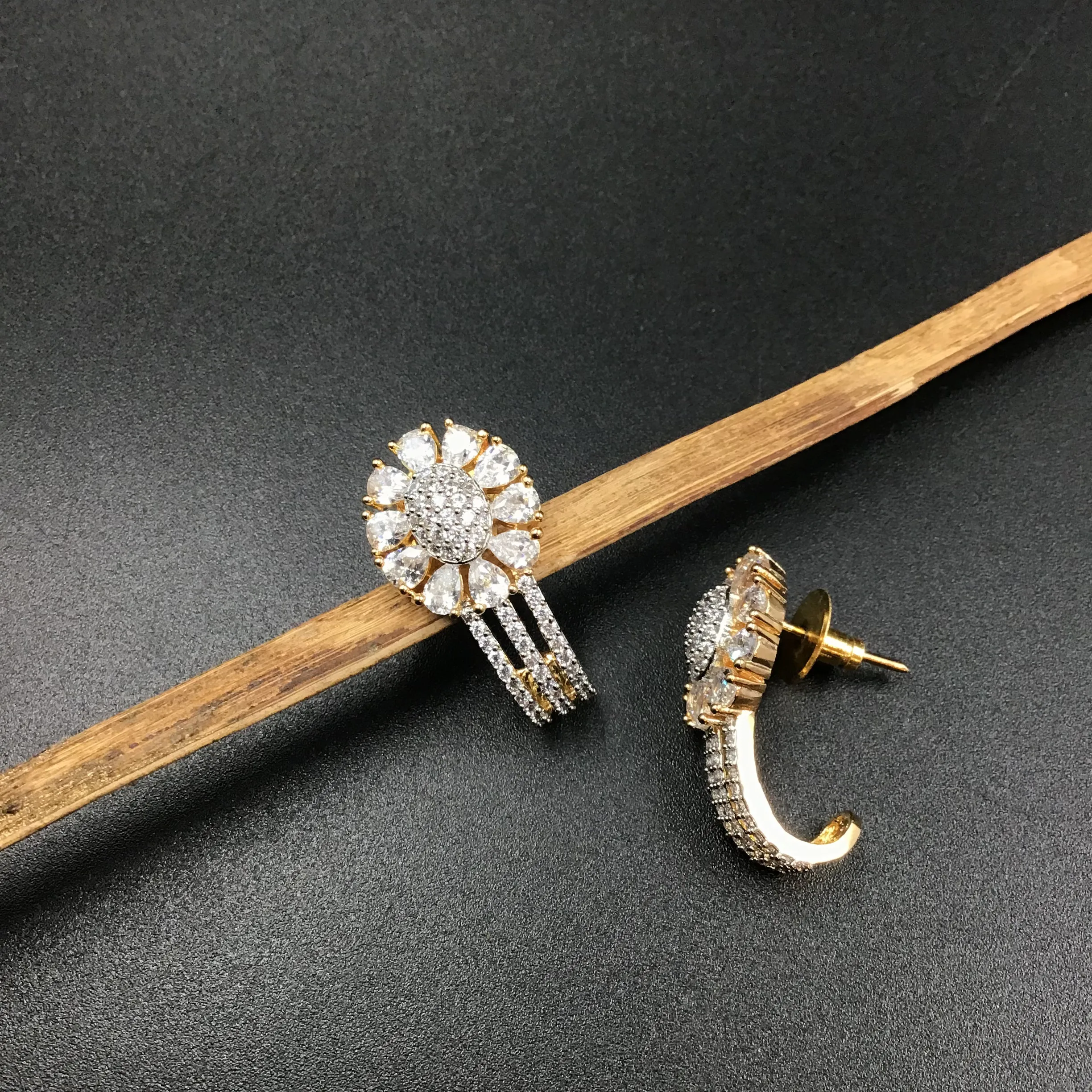 Zircon/AD J bali 3297-08